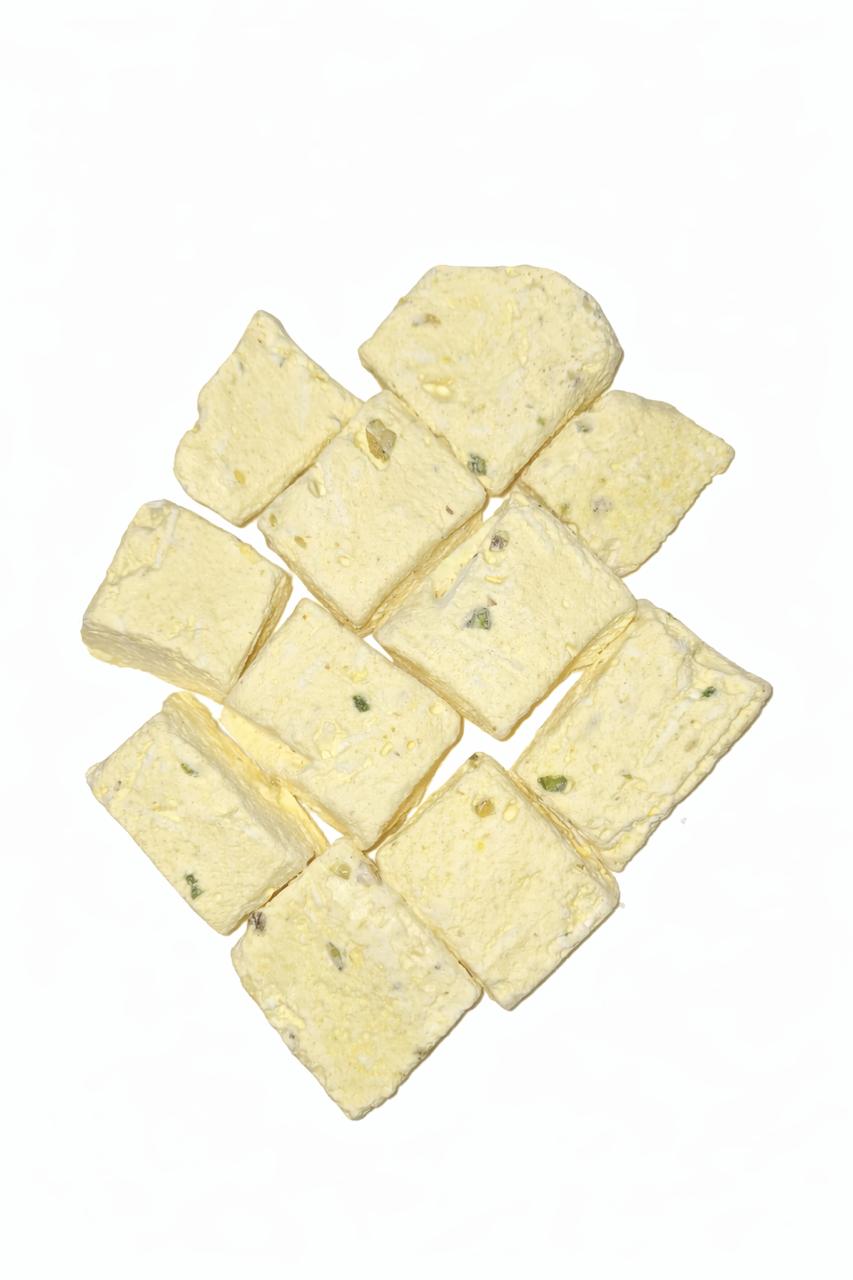 Freeze-Dried Saffron & Pistachio Ice Cream (34g) — Luxury Bite | NUKHA